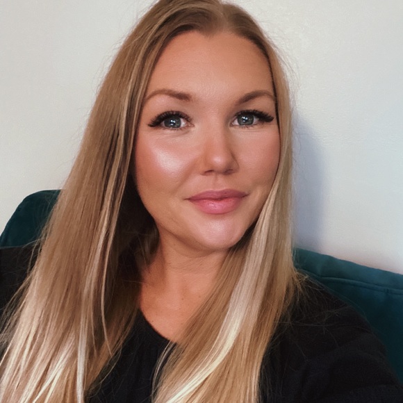 Meet your Posher, Nikki - Picture 1 of 1